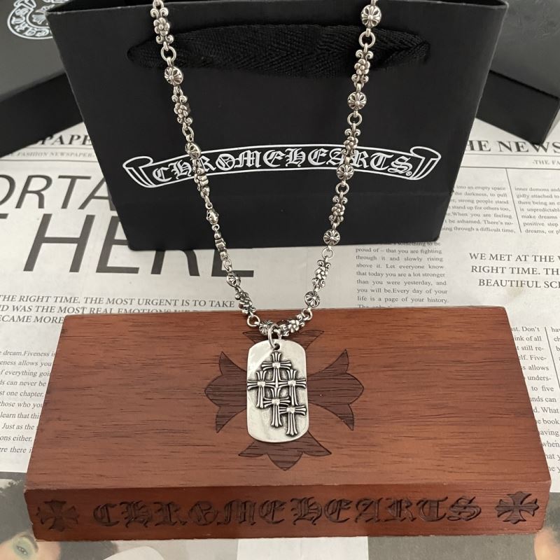 Ch**me He**ts necklaces
